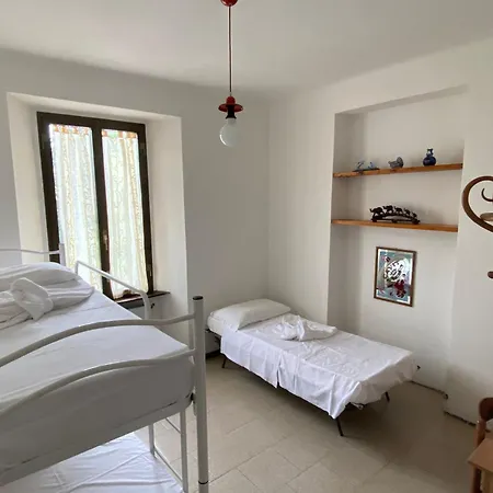 Apartament Budget- Nest 5 Beds