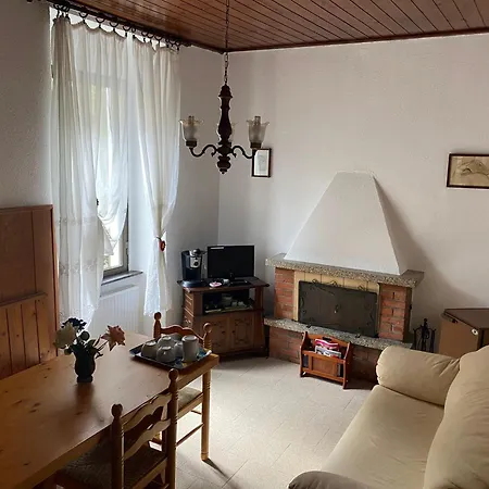Budget- Nest 5 Beds Apartament Marzio